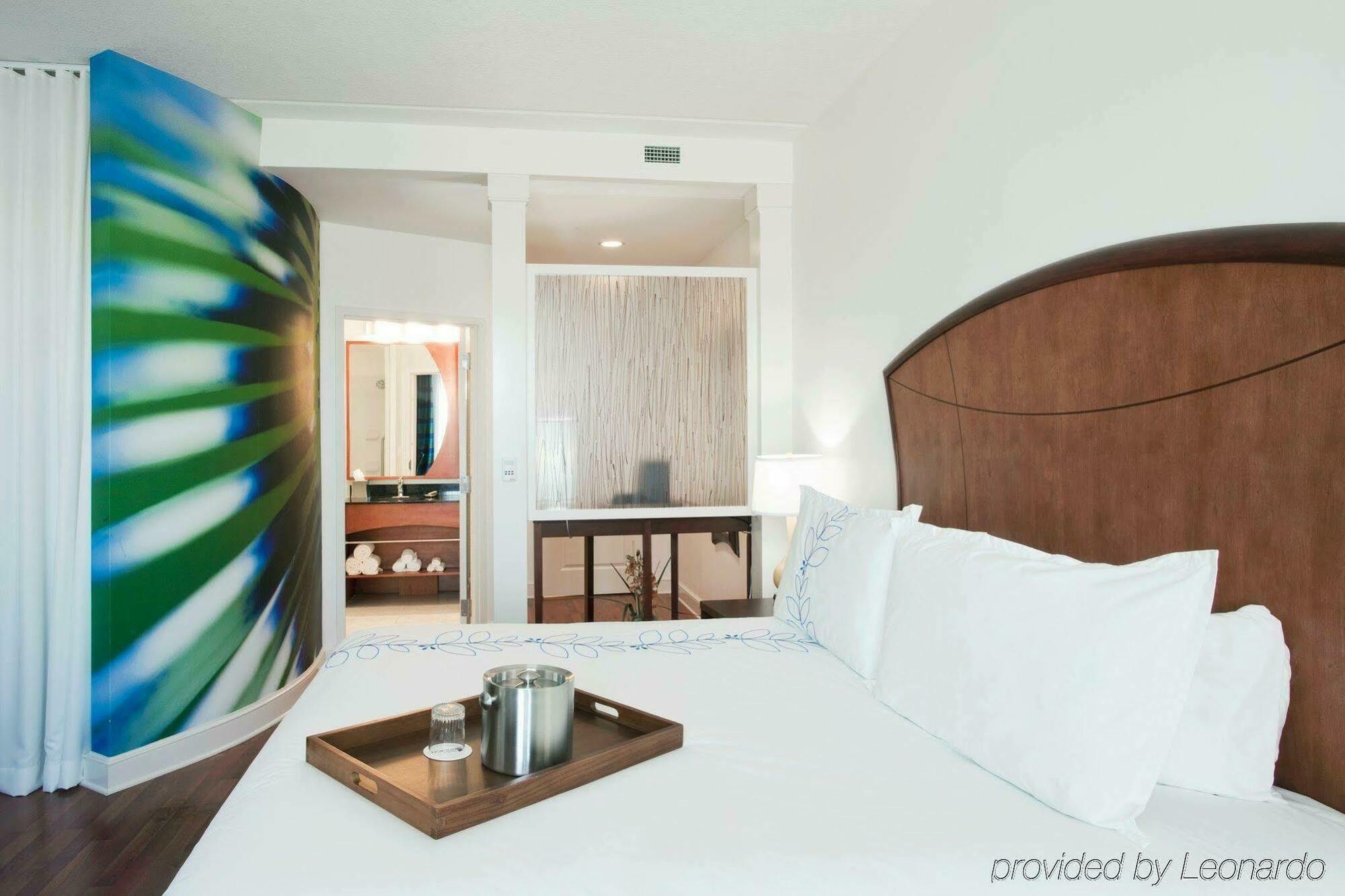 Hotel Indigo Jacksonville-Deerwood Park, An Ihg Hotel Room photo